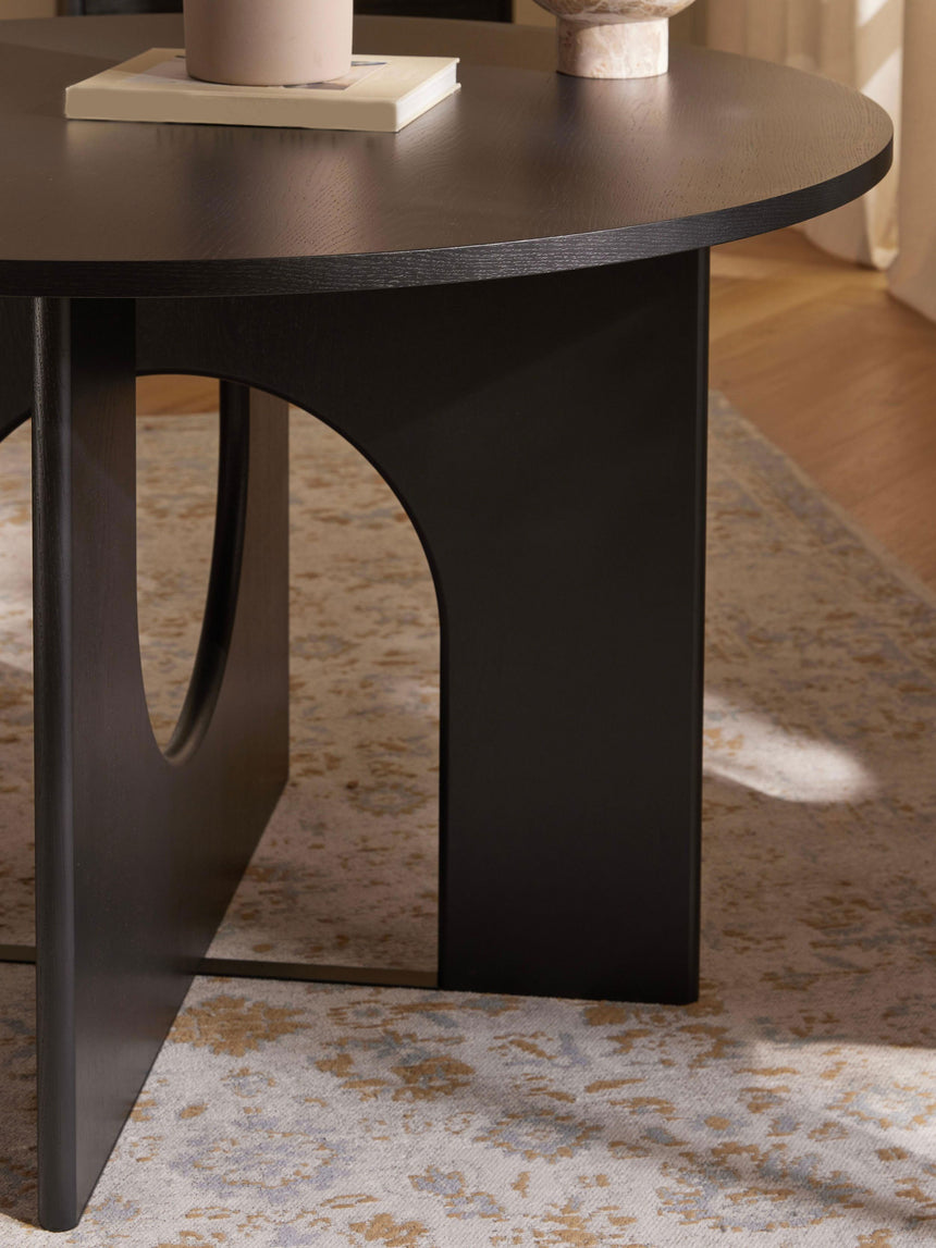 Love Yuvarlak Ahşap Yemek Masası Siyah