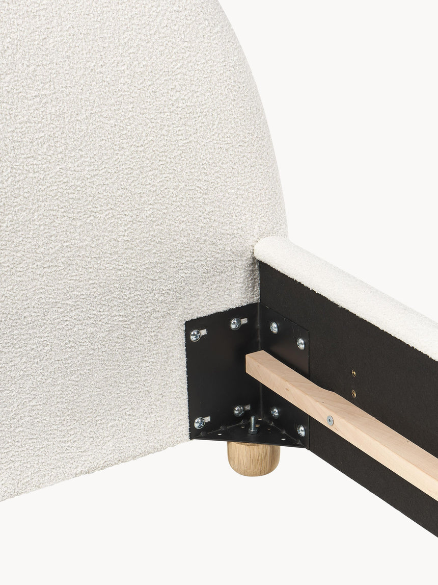 Merit Çift Kişilik Karyola Kırık Beyaz Bukle