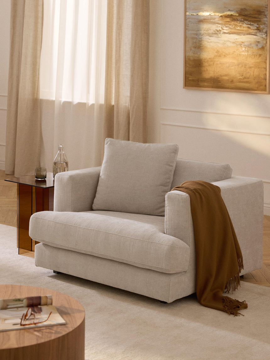 Model Tekli Koltuk Açık Bej