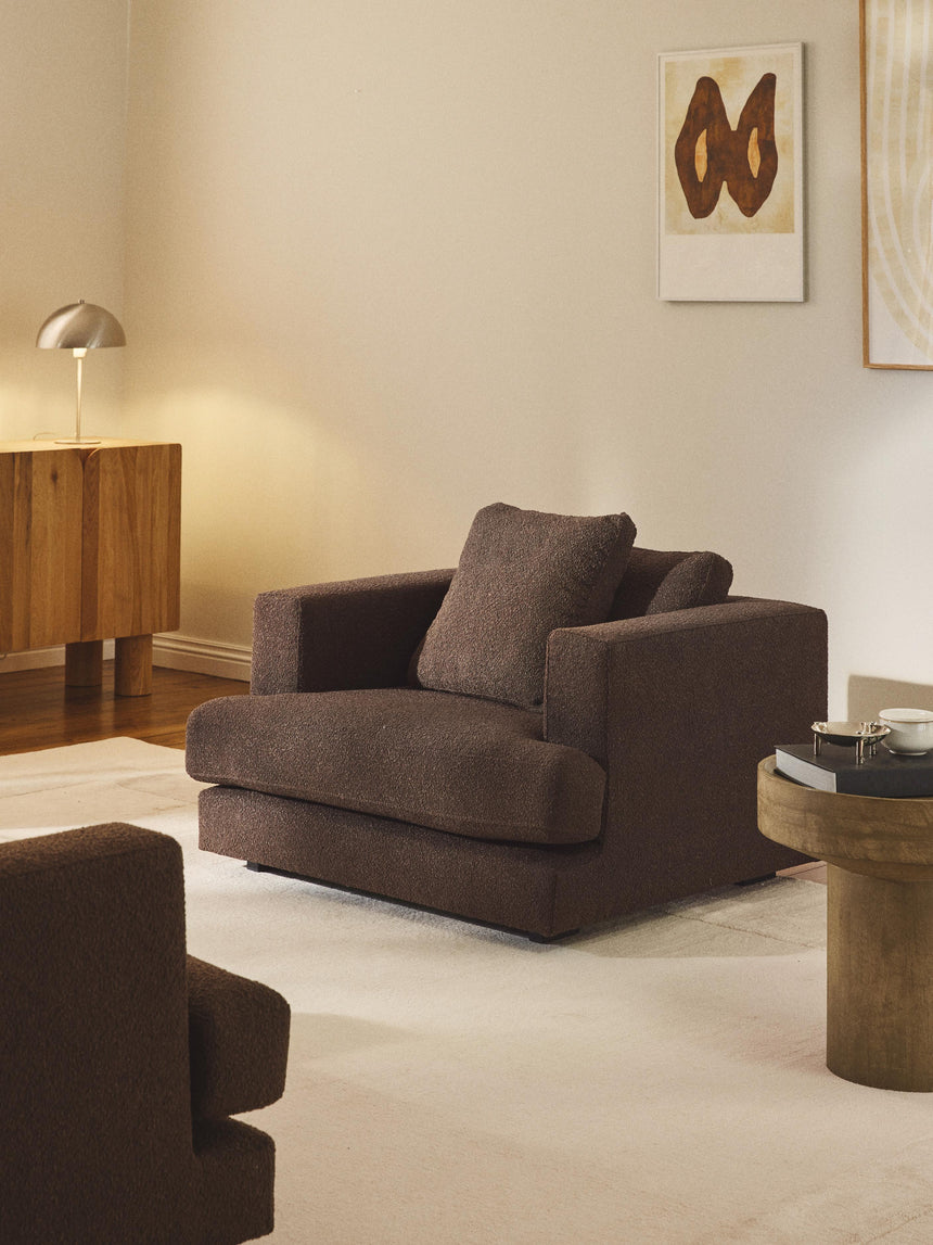 Model Tekli Koltuk Koyu Kahve Bukle