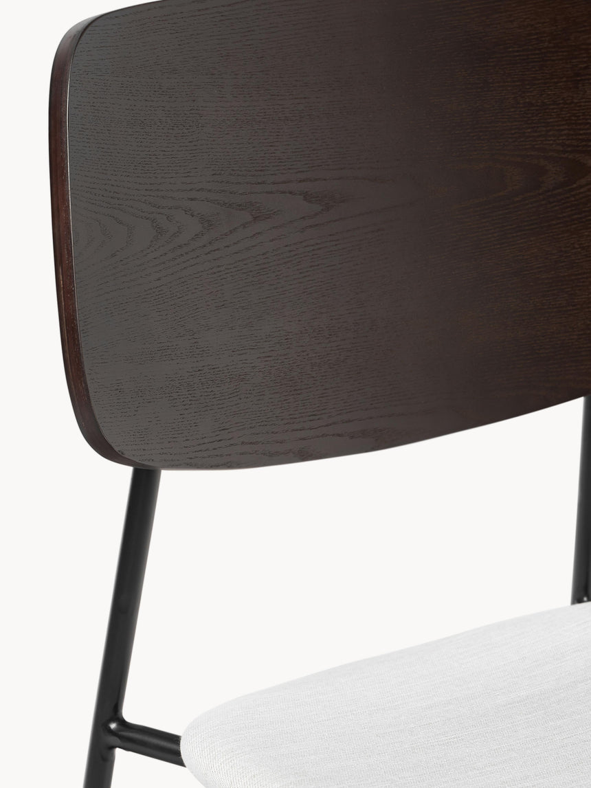 Omada Kırık Beyaz Keten Kumaş Döşemeli Ahşap Sandalye Ceviz