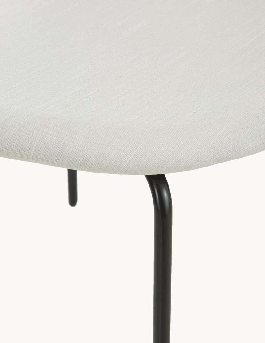 Omada Kırık Beyaz Keten Kumaş Döşemeli Ahşap Sandalye Siyah