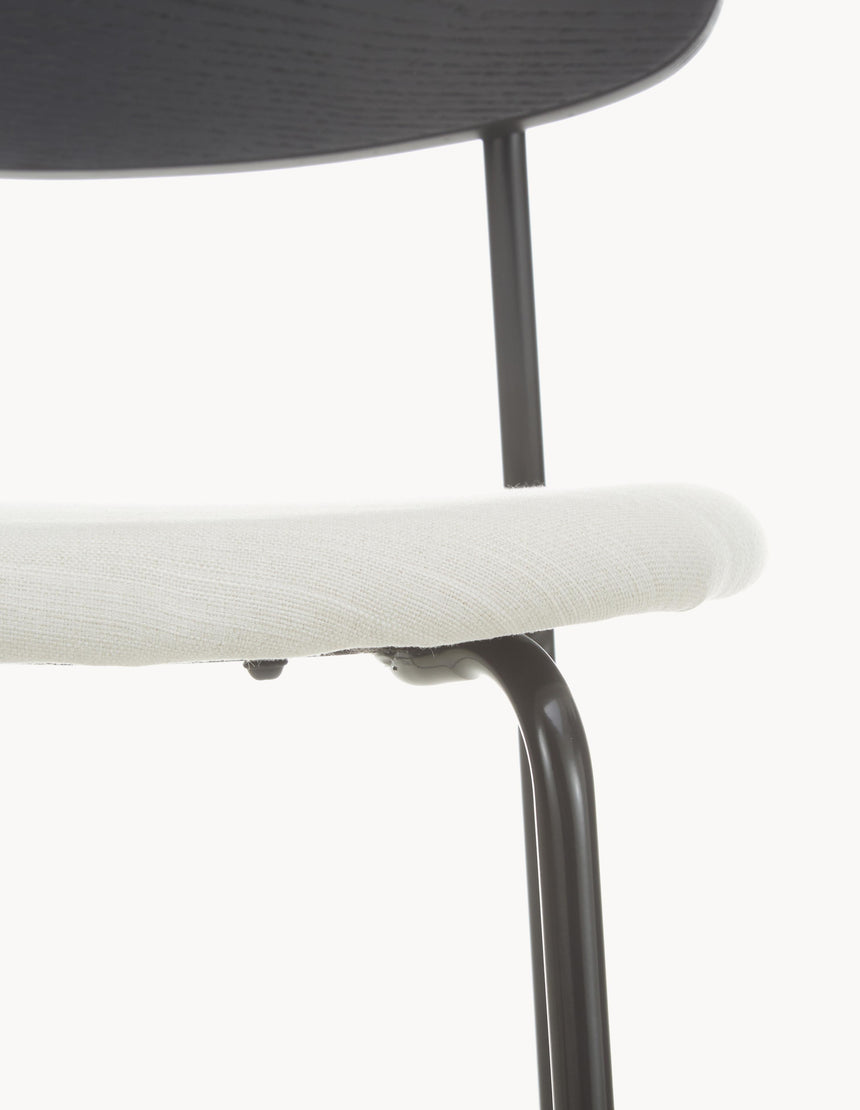 Omada Kırık Beyaz Keten Kumaş Döşemeli Ahşap Sandalye Siyah