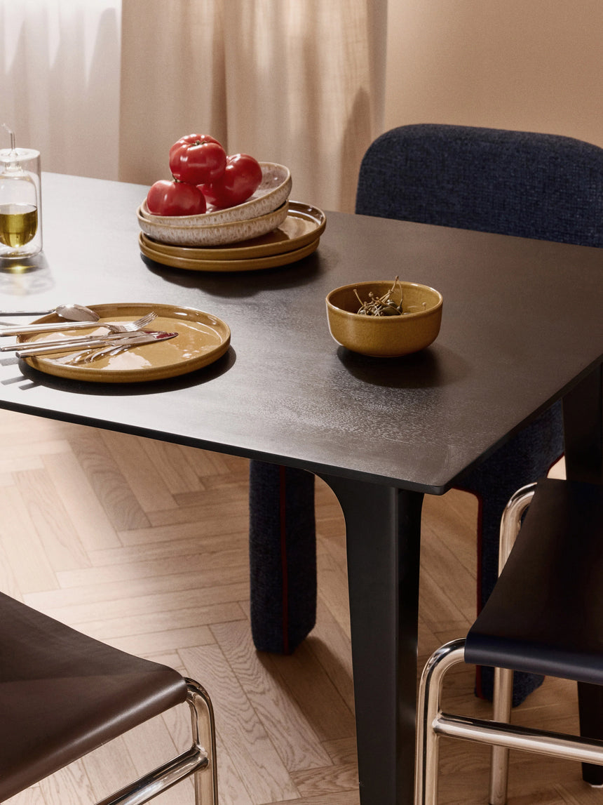 Riko Dikdörtgen Ahşap Yemek Masası Siyah