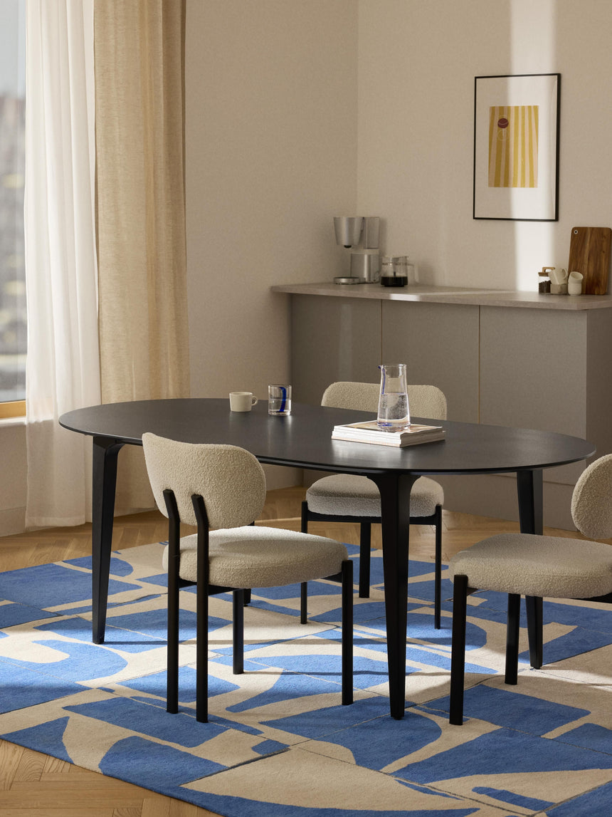 Riko Oval Ahşap Yemek Masası Siyah