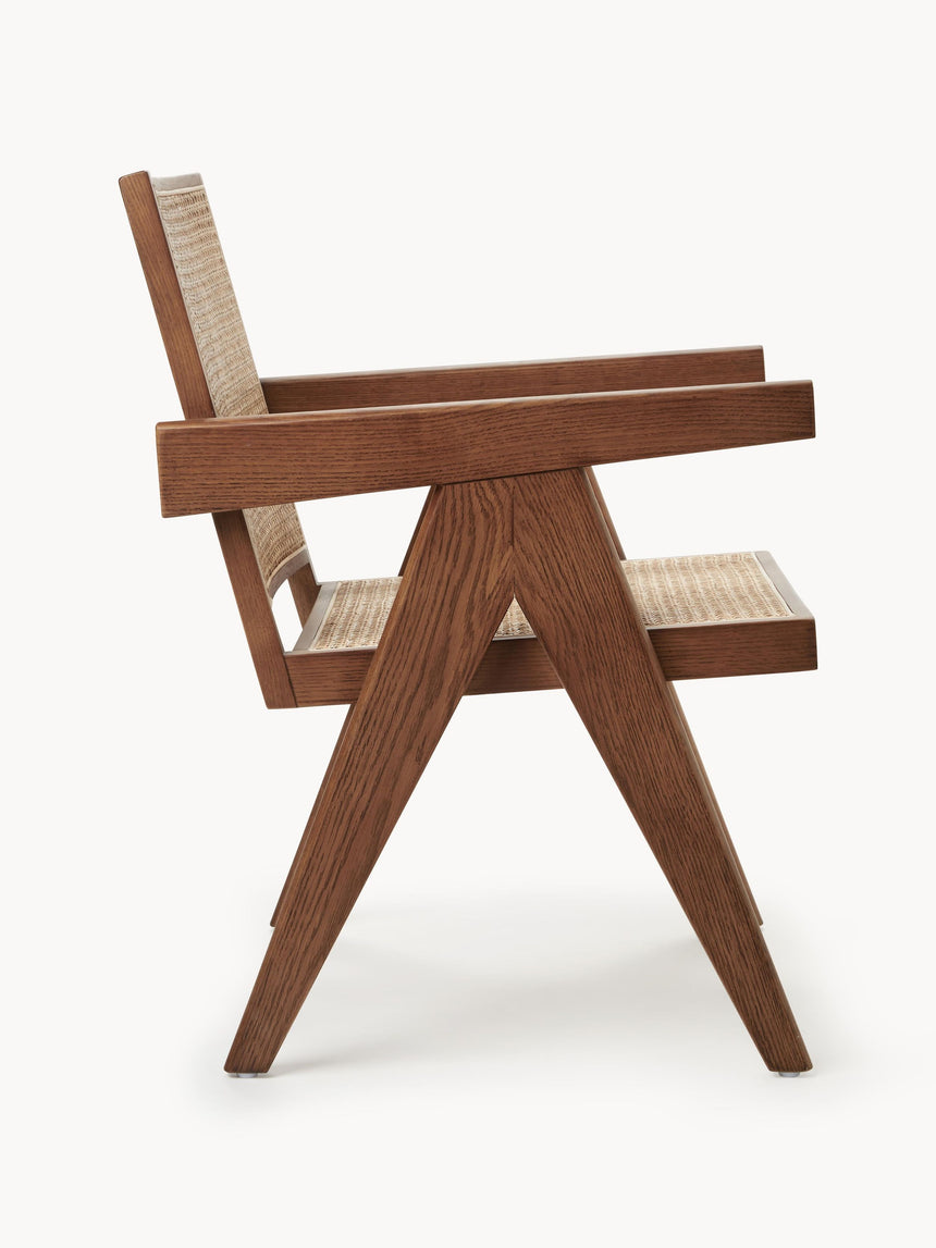 Sara Hazeran İşlemeli Ahşap Koltuk Ceviz