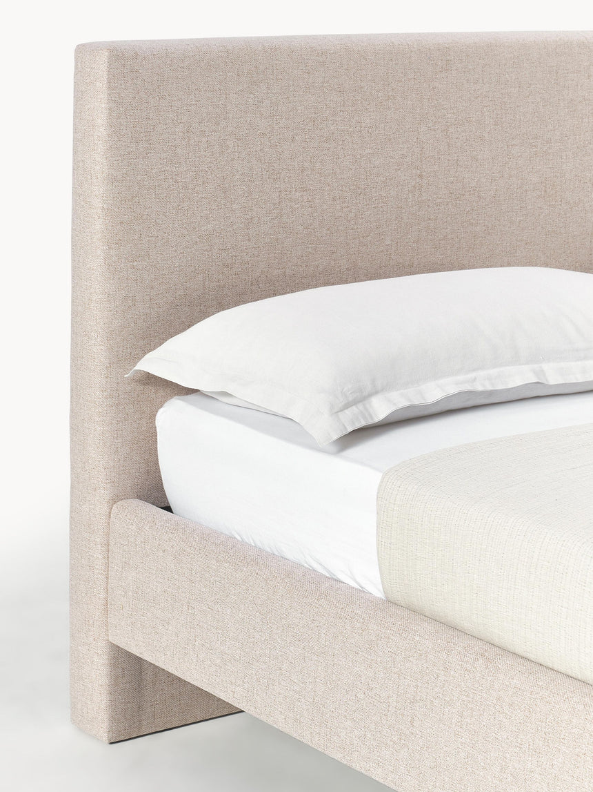 Basic Çift Kişilik Karyola Bej