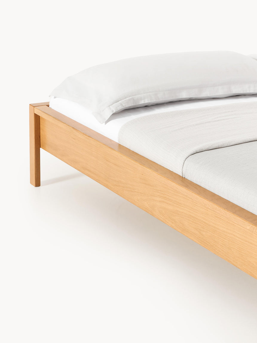 Basis Çift Kişilik Ahşap Karyola Meşe