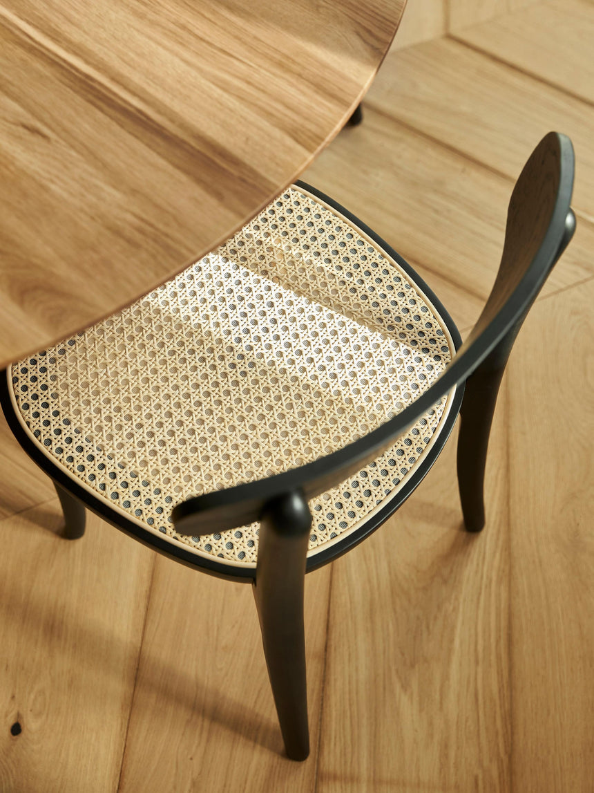 Beliz Hazeran İşlemeli Ahşap Sandalye Siyah