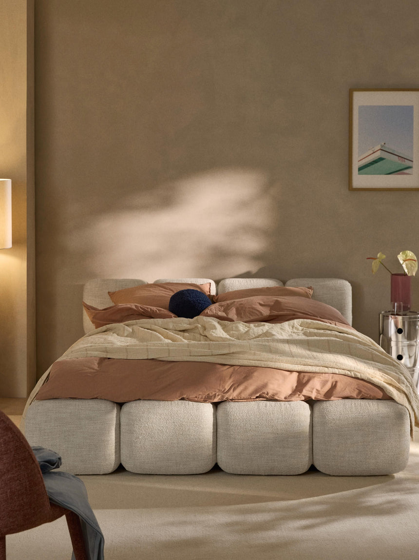 Bom Çift Kişilik Karyola Açık Bej Bukle