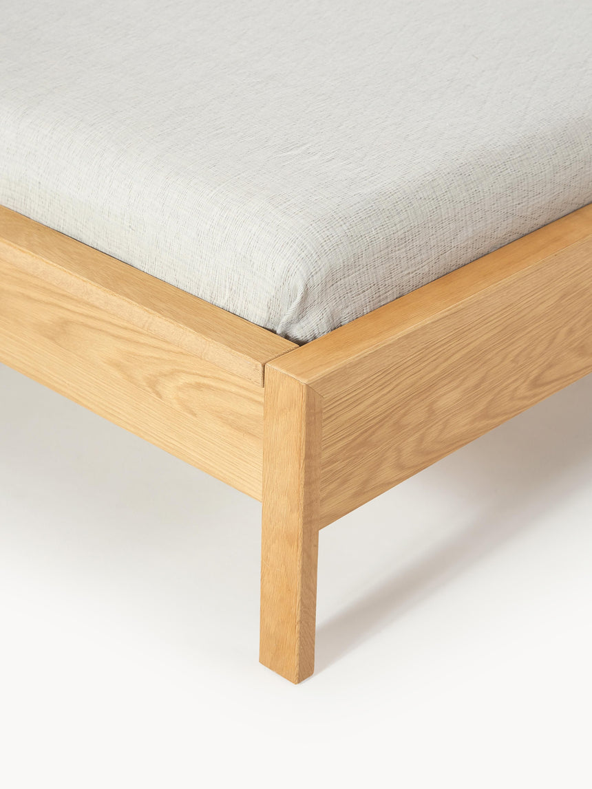 Corner Çift Kişilik Ahşap Karyola Meşe