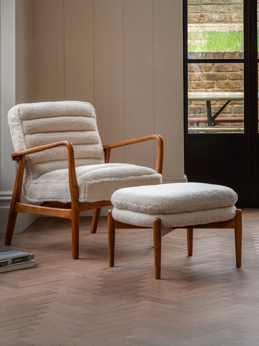 Erik Ahşap Ayaklı Puf Kırık Beyaz Teddy