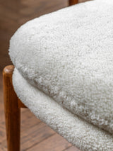 Erik Ahşap Ayaklı Puf Kırık Beyaz Teddy