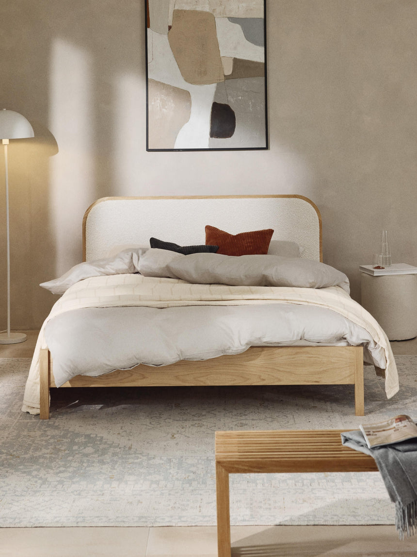 Kate Çift Kişilik Kırık Beyaz Bukle Ahşap Karyola Meşe