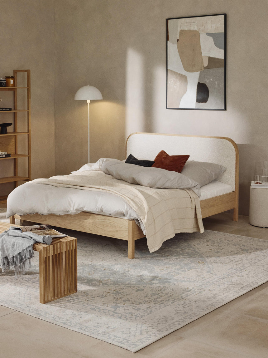 Kate Çift Kişilik Kırık Beyaz Bukle Ahşap Karyola Meşe