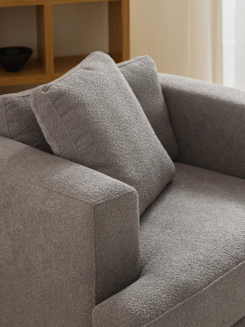 Model Tekli Koltuk Gri Bukle