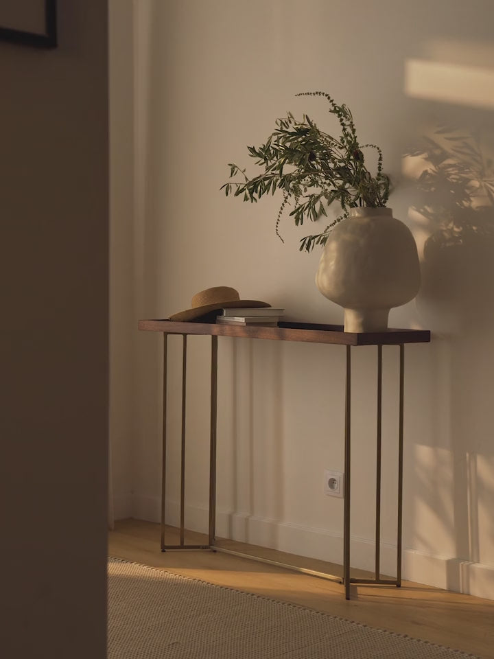 Minsk Ahşap Tablalı Metal Ayaklı Dresuar Ceviz