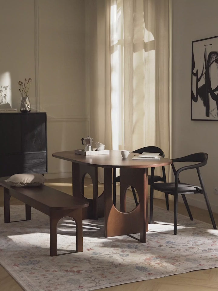 Love Oval Ahşap Yemek Masası Ceviz