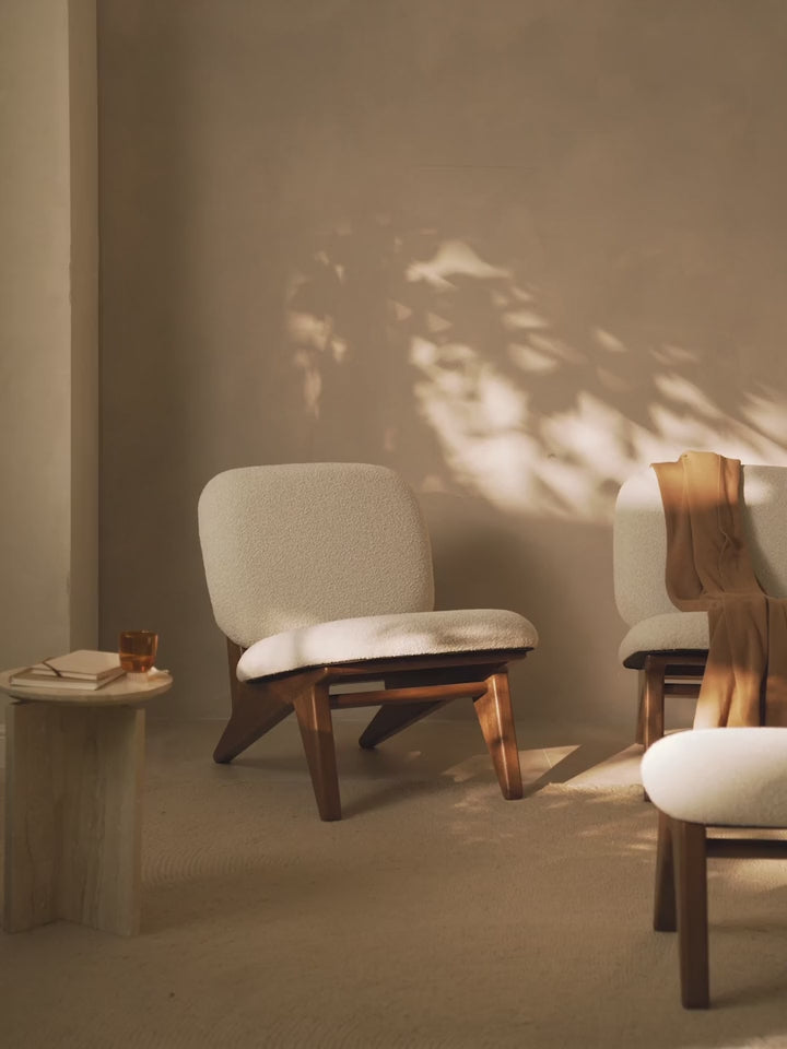 Vuhan Ahşap Tekli Koltuk Kırık Beyaz Bukle