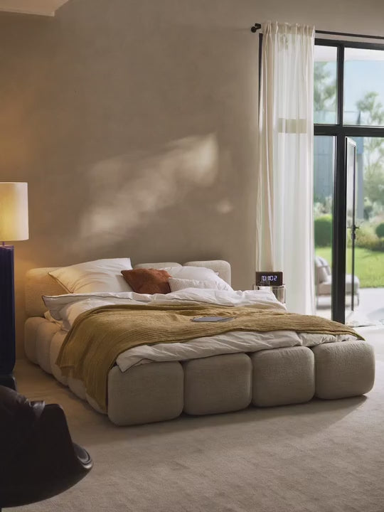 Bom Çift Kişilik Karyola Açık Bej Bukle