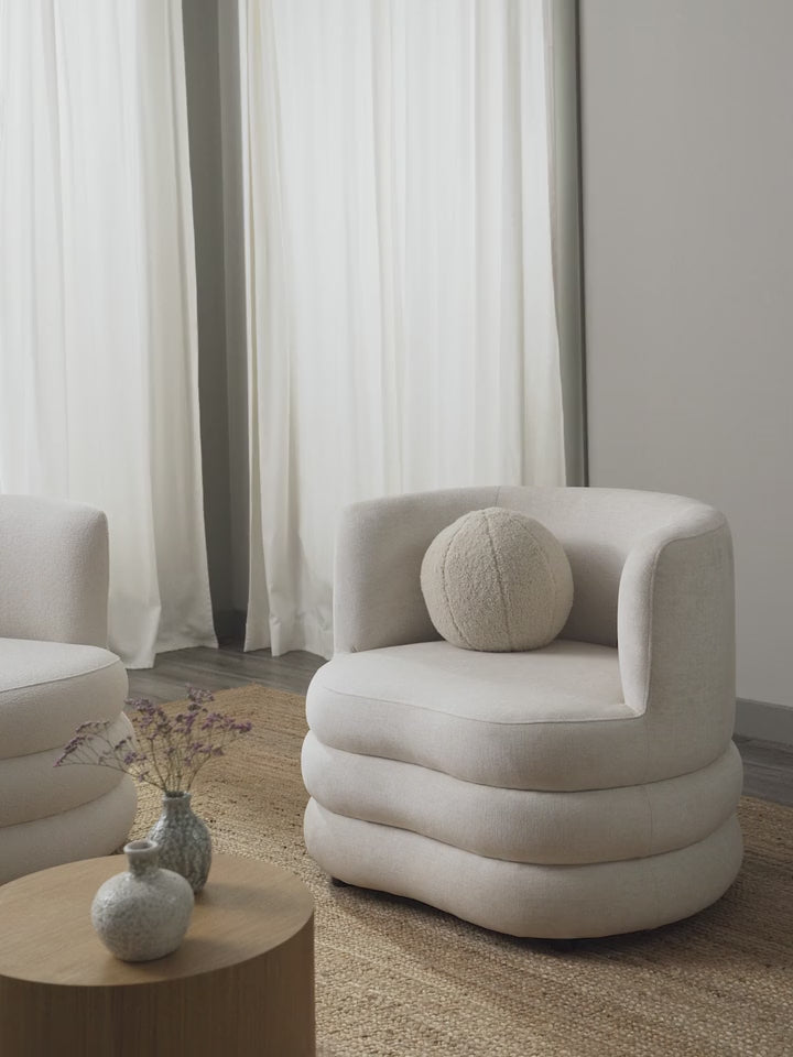 Daisy Puf Tekli Koltuk Kırık Beyaz