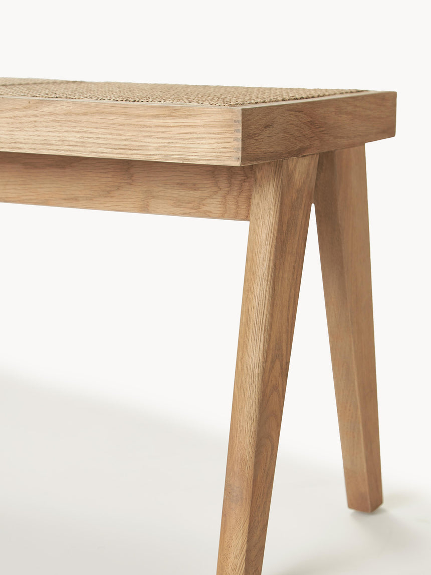 Sara Hazeran İşlemeli Ahşap Bank Meşe