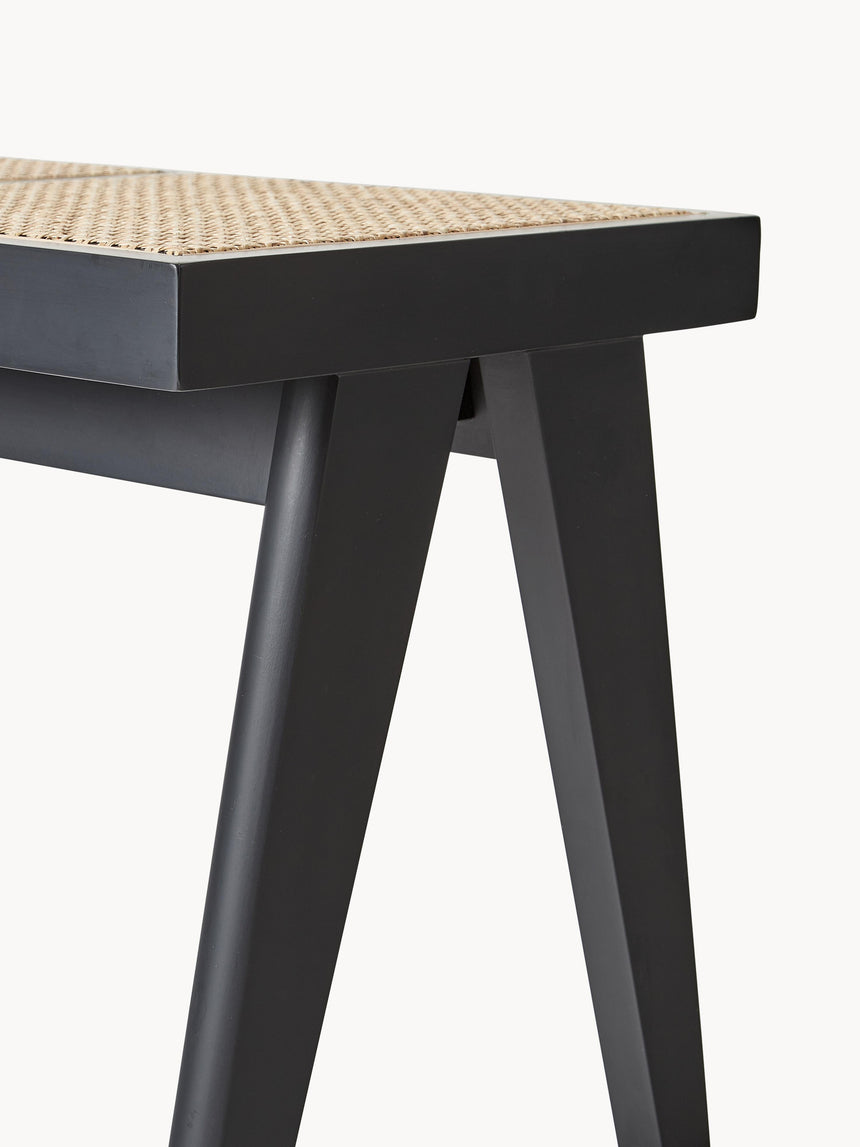 Sara Hazeran İşlemeli Ahşap Bank Siyah